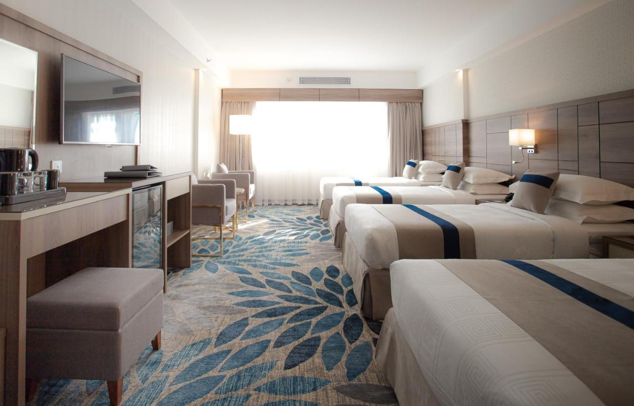 Deluxe Quadruple Room