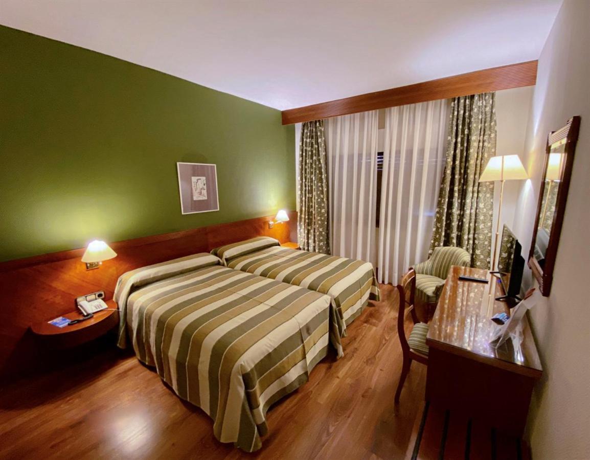 Twin Room,1002574758:JPEG