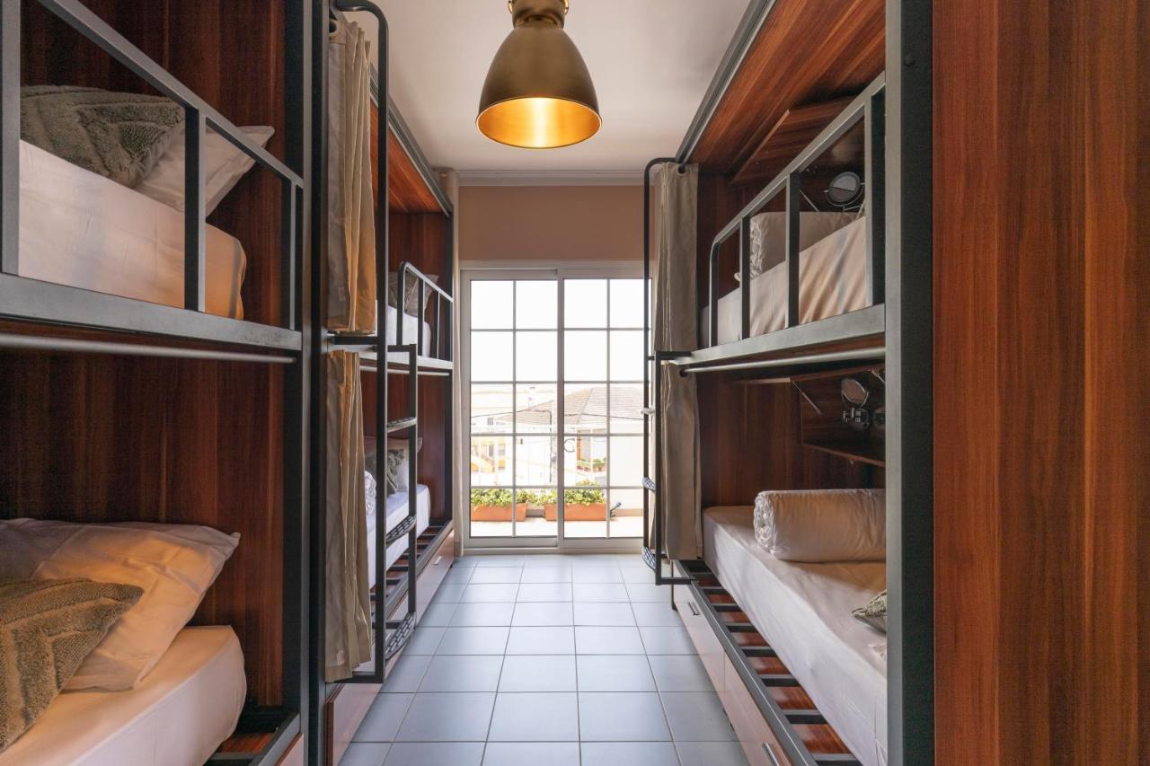 Cama em Dormitório com 4 Camas