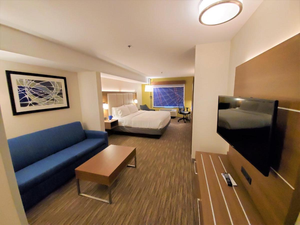 King Suite,1452056899:JPEG