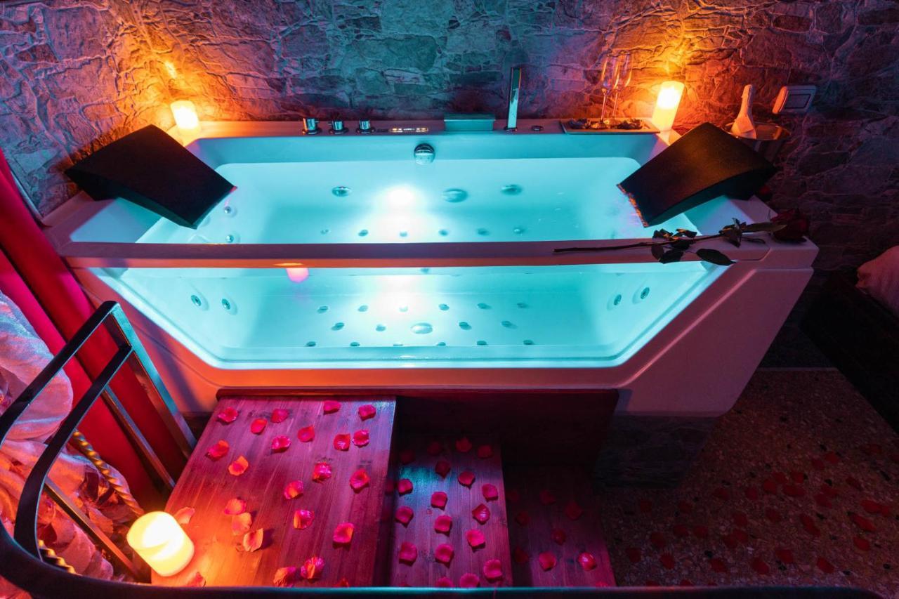 Chambre Double avec Baignoire Spa