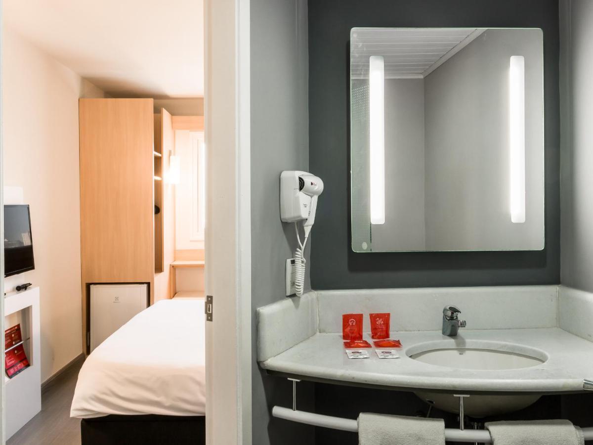 Quarto Duplo com Cama Extra para Criança