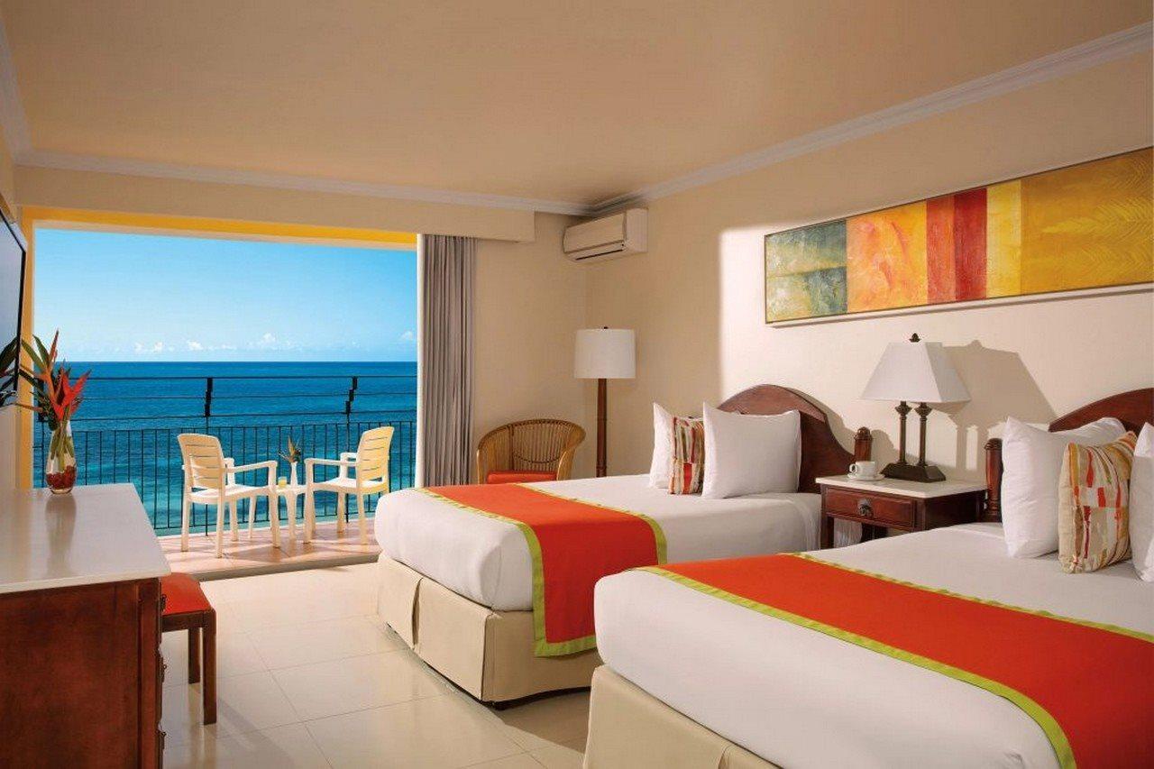 Habitación Deluxe Triple frente al mar