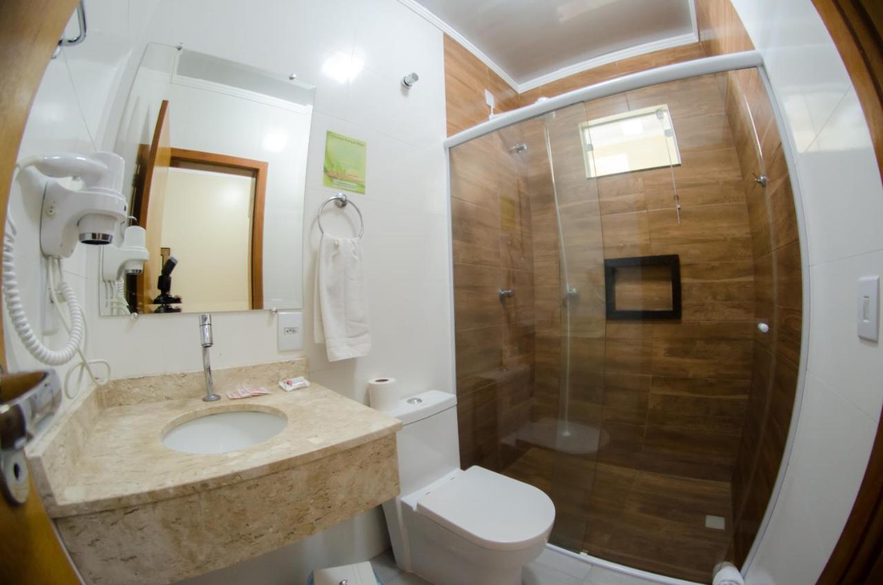 Habitación Triple con vistas a la piscina