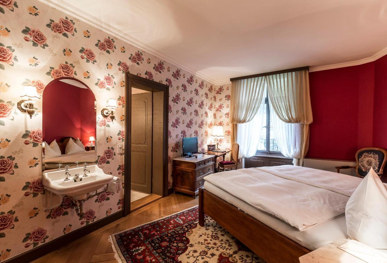 Chambre Double Supérieure - Vue sur Cascade