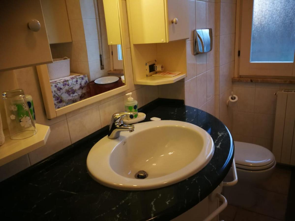 Double or Twin Room Private Bathroom