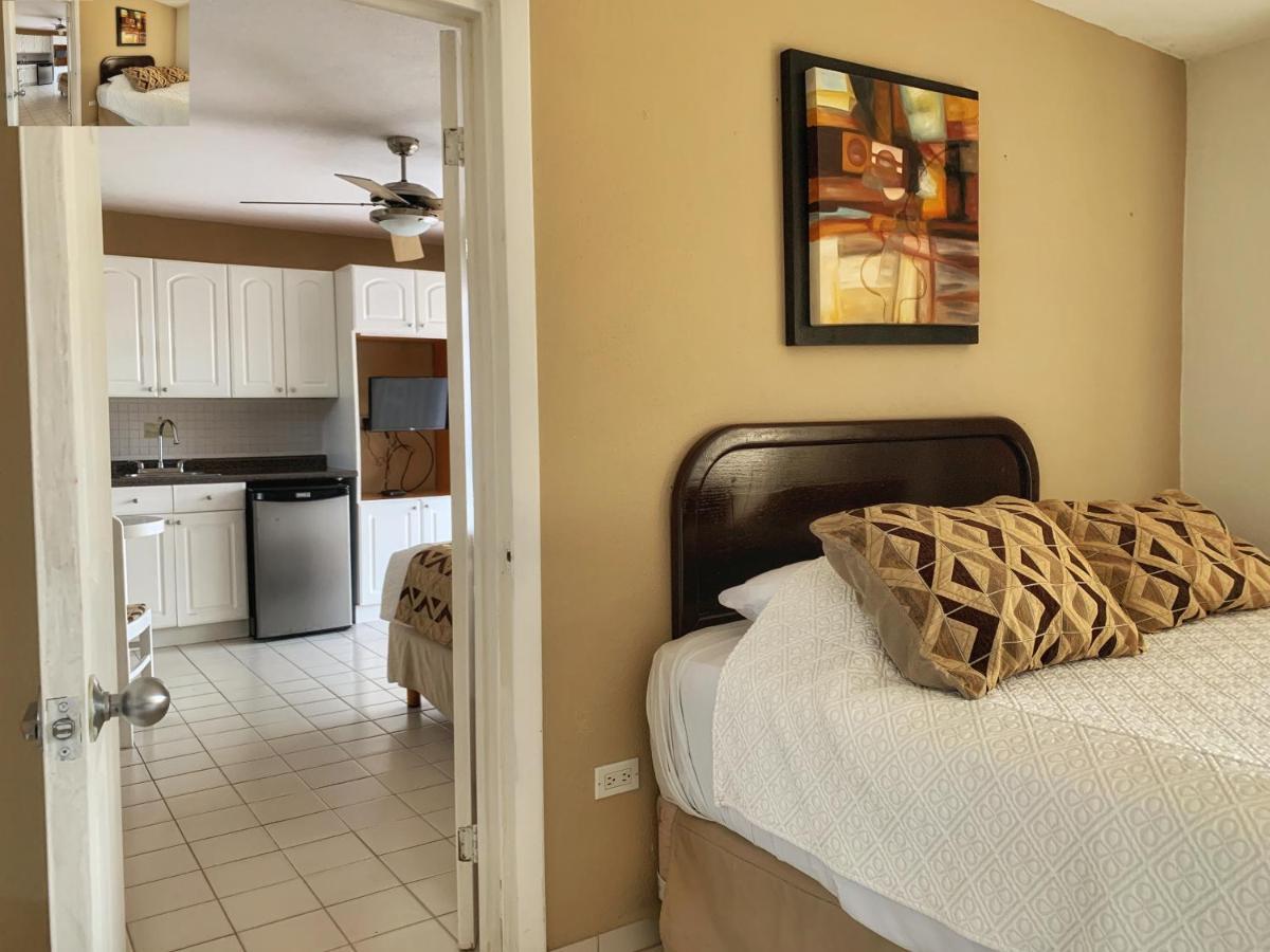 Double or Twin Room with Pool View
