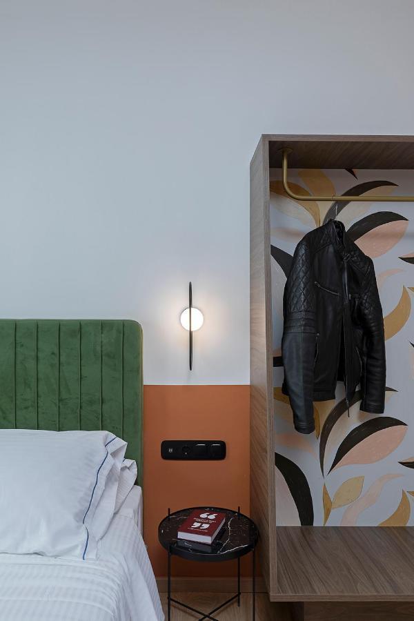 Monolocale con Divano-Letto