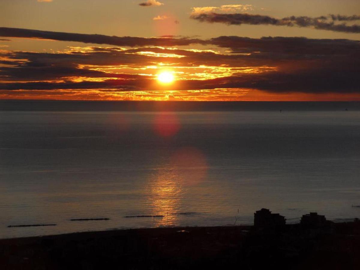 Deluxe Double or Twin Room with Sea View,1680726125:JPEG