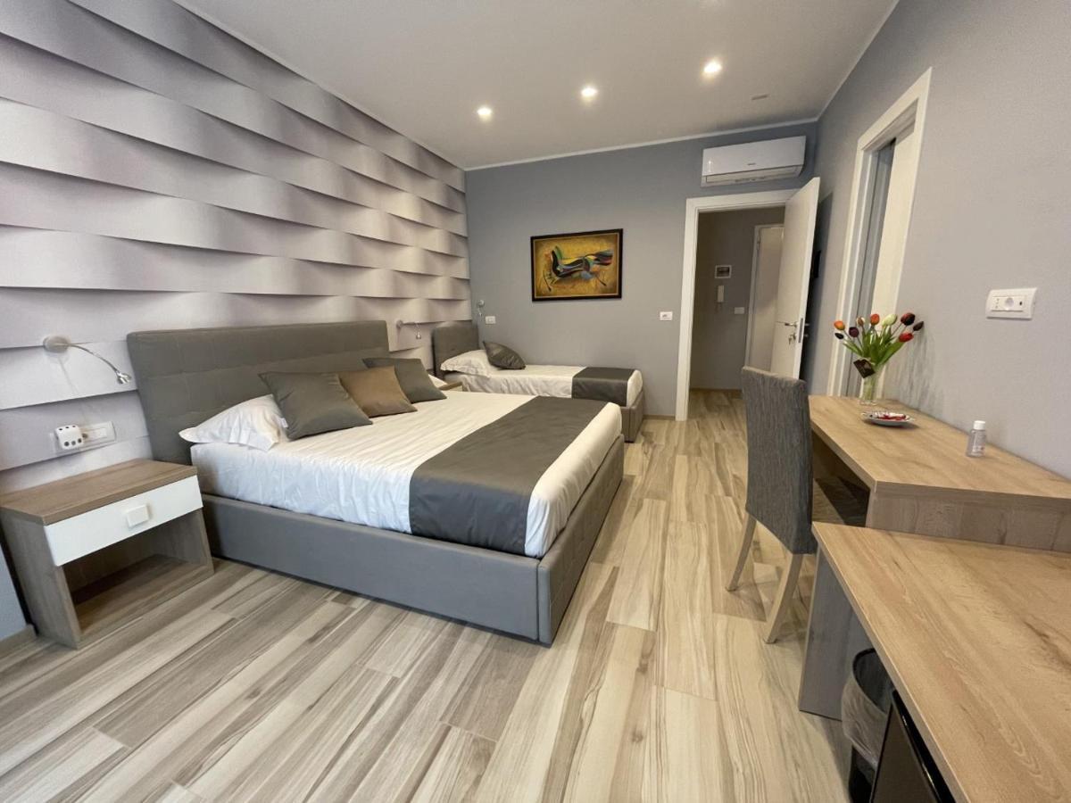 Triple Room Private Bathroom