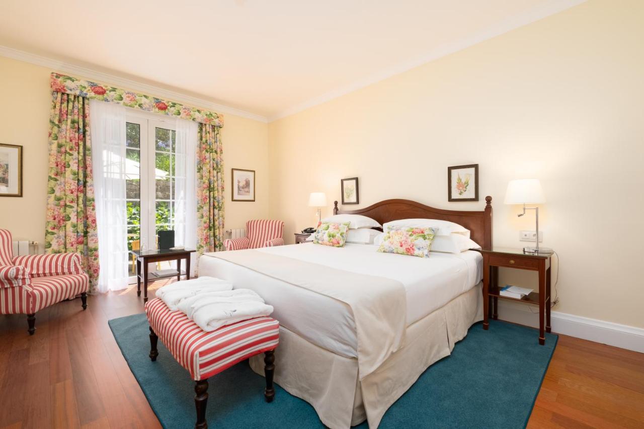 Tweepersoonskamer met 1 Tweepersoonsbed of 2 Aparte Bedden - Uitzicht op de Golfbaan