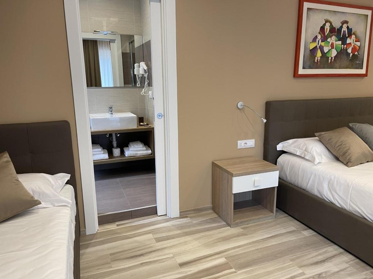 Triple Room Balcony