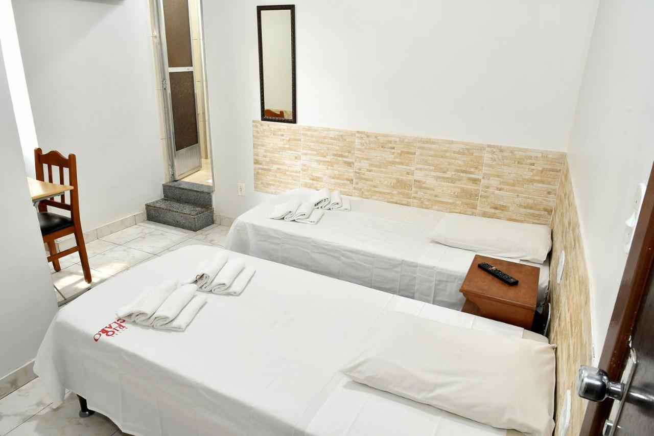 Quarto com Cama de Casal ou 2 de Solteiro