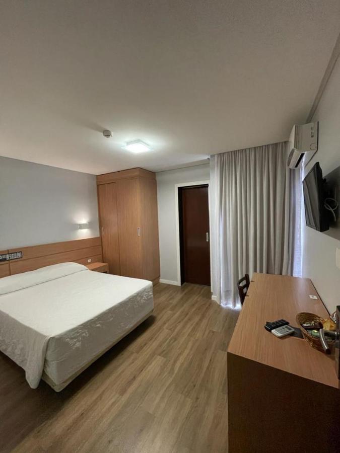 Deluxe Double or Twin Room,1112965446:JPEG