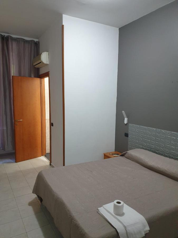 Single Room,1122485244:JPEG