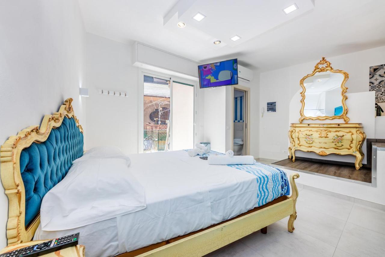 Deluxe Family Suite