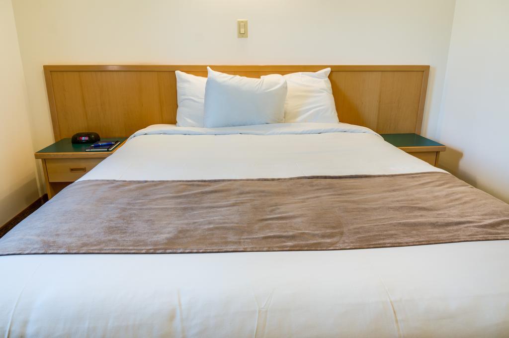 Loft Suite Queen Two Doubles