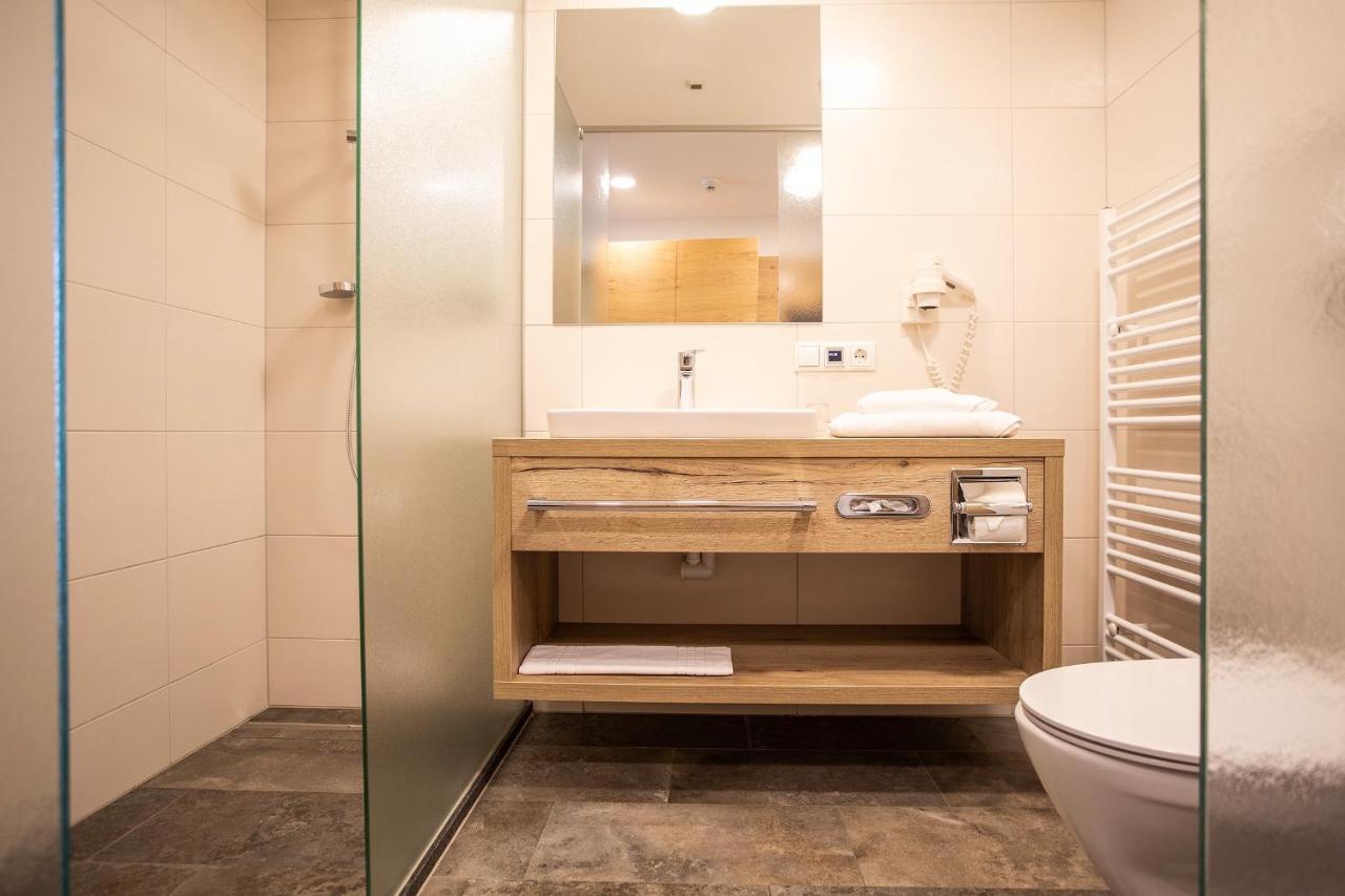 Comfort Double Room with Balcony,1161793923:JPEG