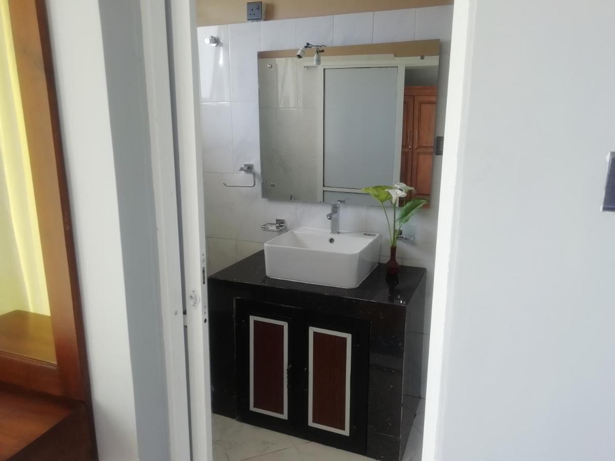Kamer met Kingsize Bed en Balkon