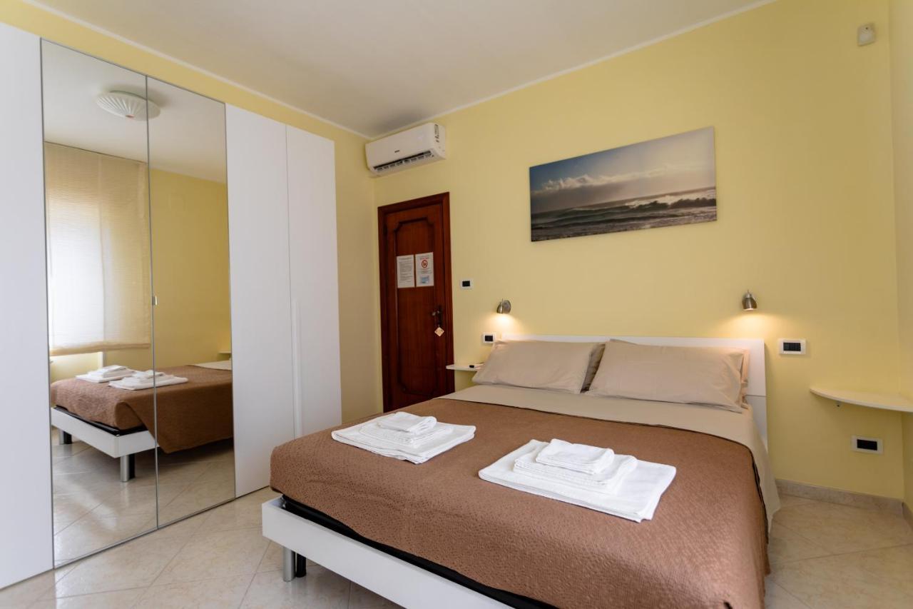 Double or Twin Room,1141043926:JPEG