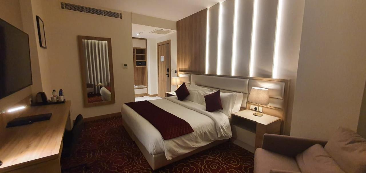 Deluxe Junior Suite,1141142314:JPEG