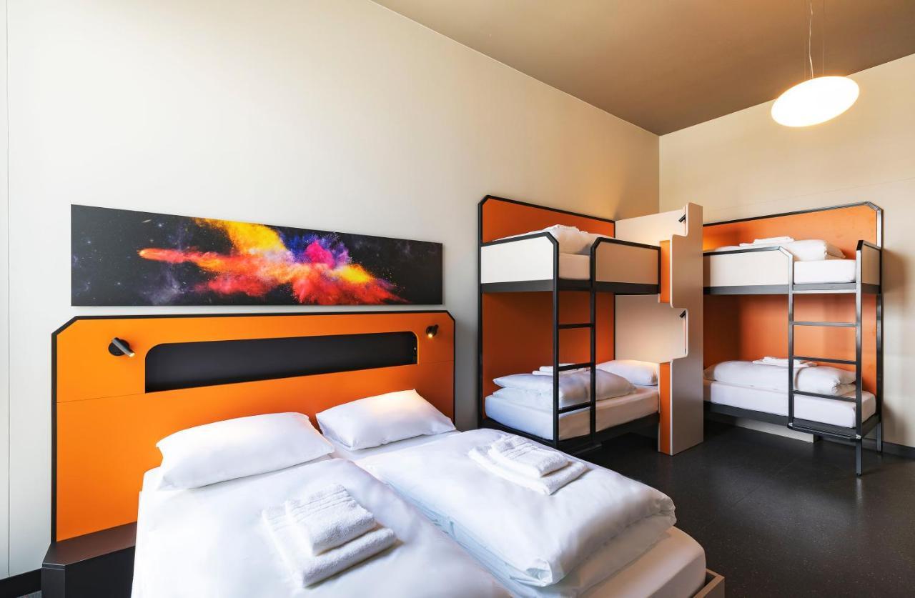 Bed 6-Bed Mixed Dormitory Room