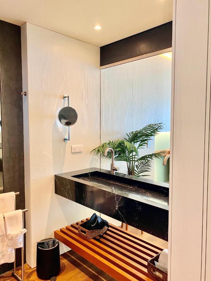 Executive Suite City View