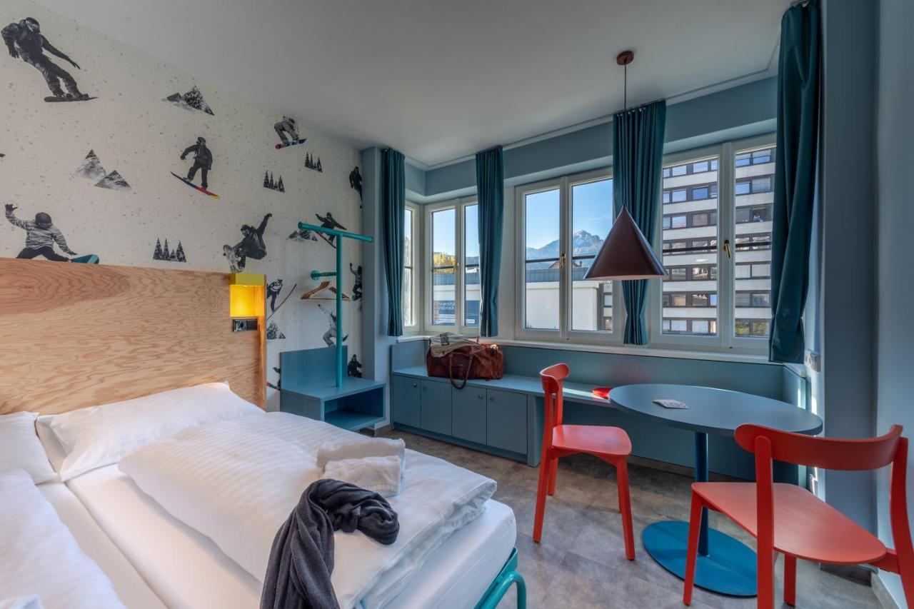 Bed 4-Bed Mixed Dormitory Room