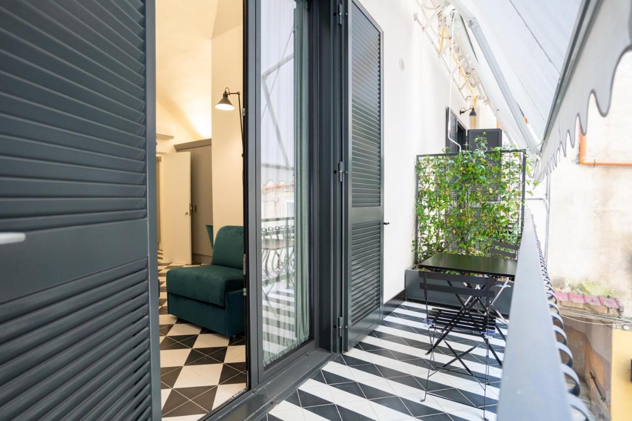 Suite with Balcony,1165893525:JPEG