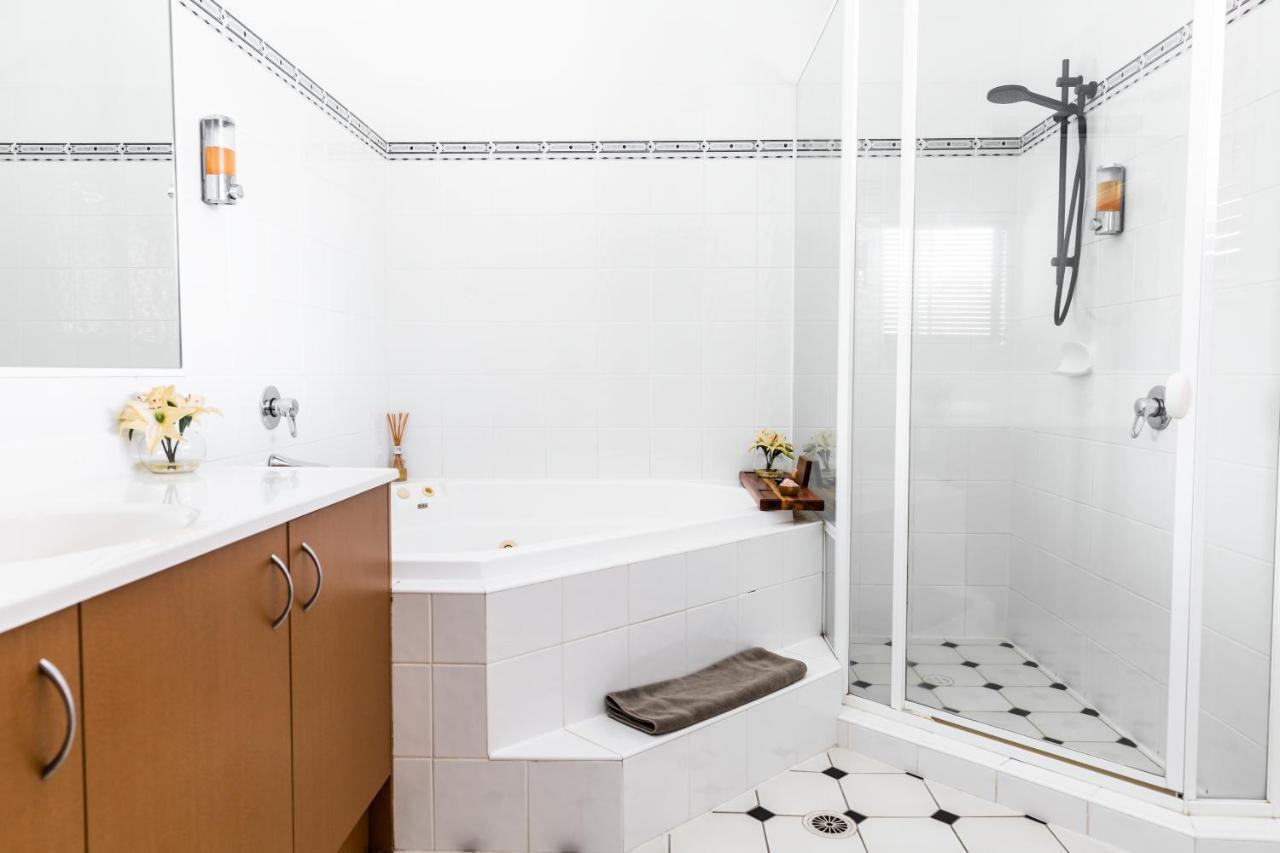 Superior Spa Suite,1174039875:JPEG