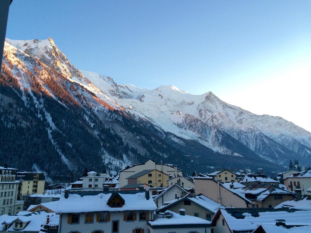 Superior Room with Balcony - Mont-Blanc Range view,718715875:JPEG