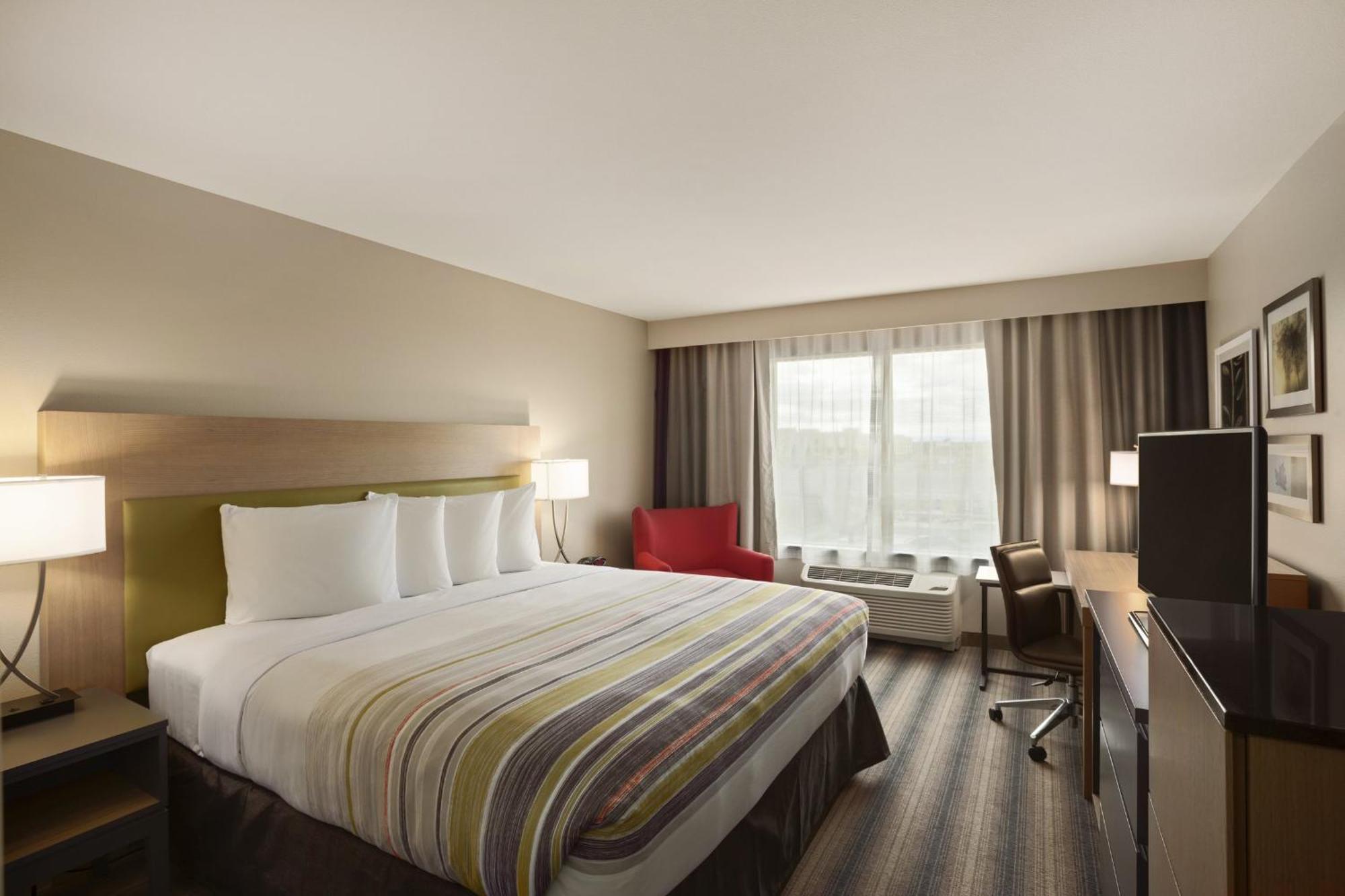 Studio Suite King Bed Disability Access or Non-Smoking,1326487552:JPEG