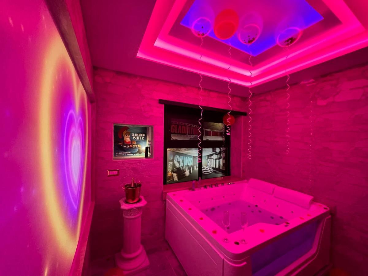 Suite Lit Queen-Size avec Baignoire Spa