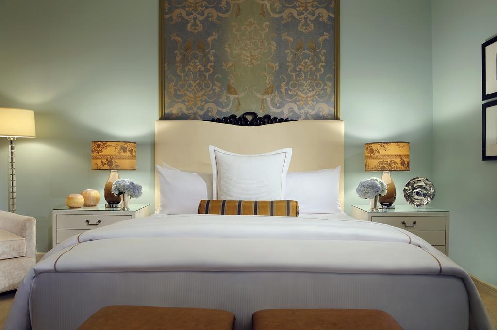 One-Bedroom Penthouse with City View,117721273:JPEG