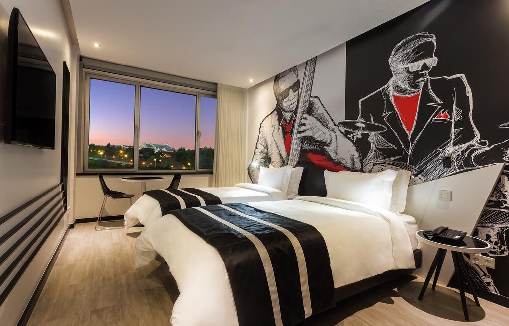 Quarto com 2 Camas de Solteiro Harmony