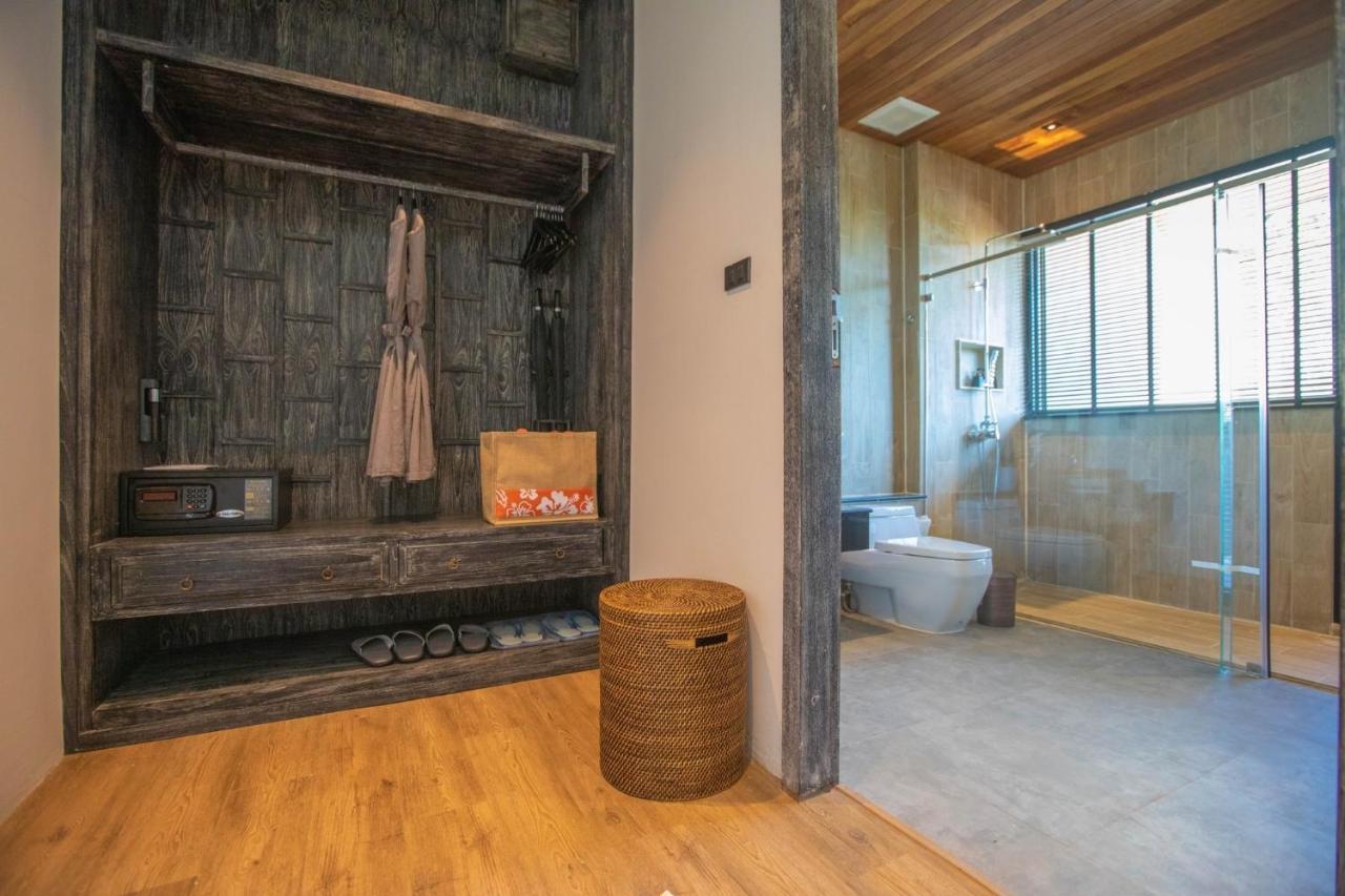 Family Jacuzzi suite Garden View