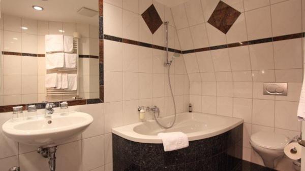 Triple Room,1011310321:JPEG