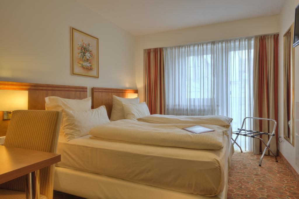 Double or Twin Room,120209874:JPEG