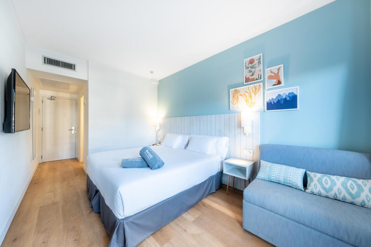 Habitación Superior con vistas al mar (2 adultos + 1 niño)