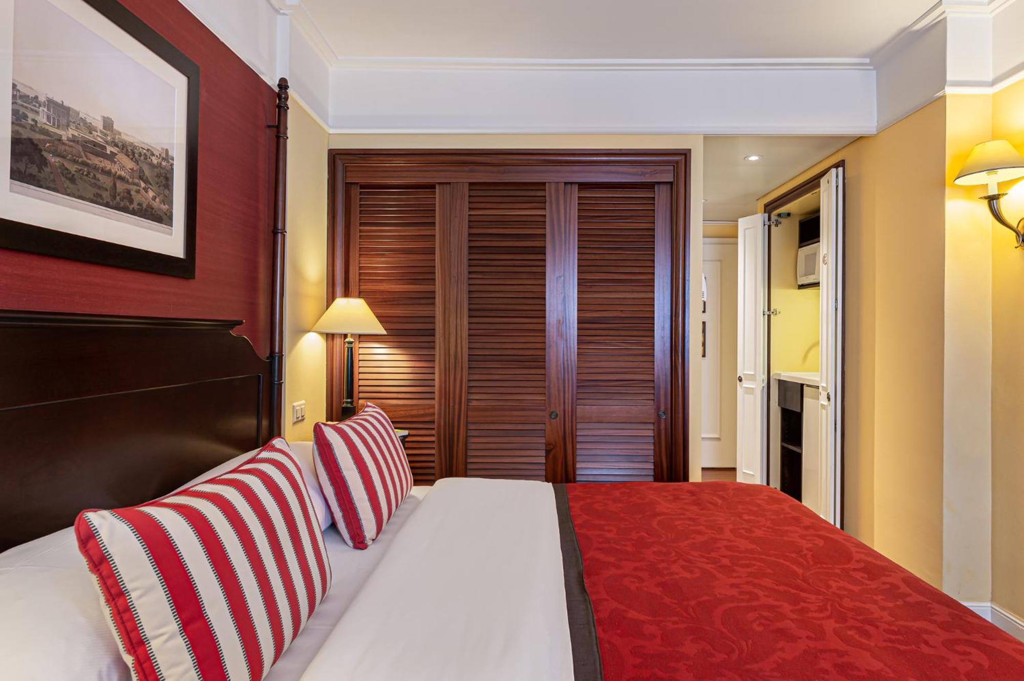 Classic Double or Twin Room,1210252564:JPEG