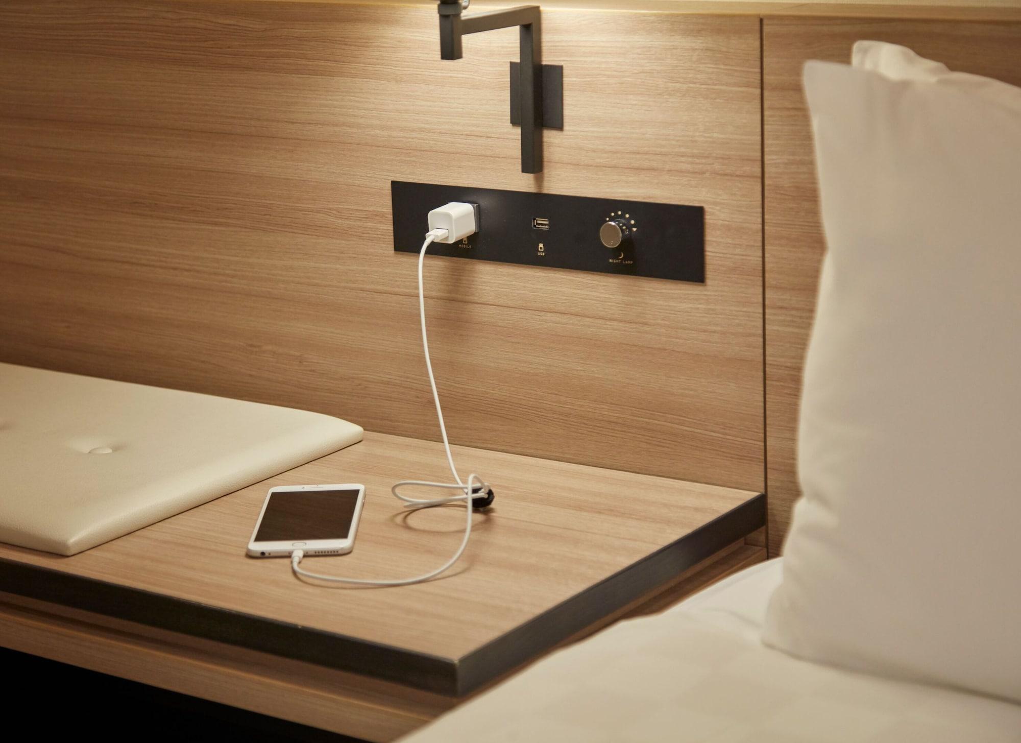 Economy Twin Room Non-Smoking 10-16th Floor