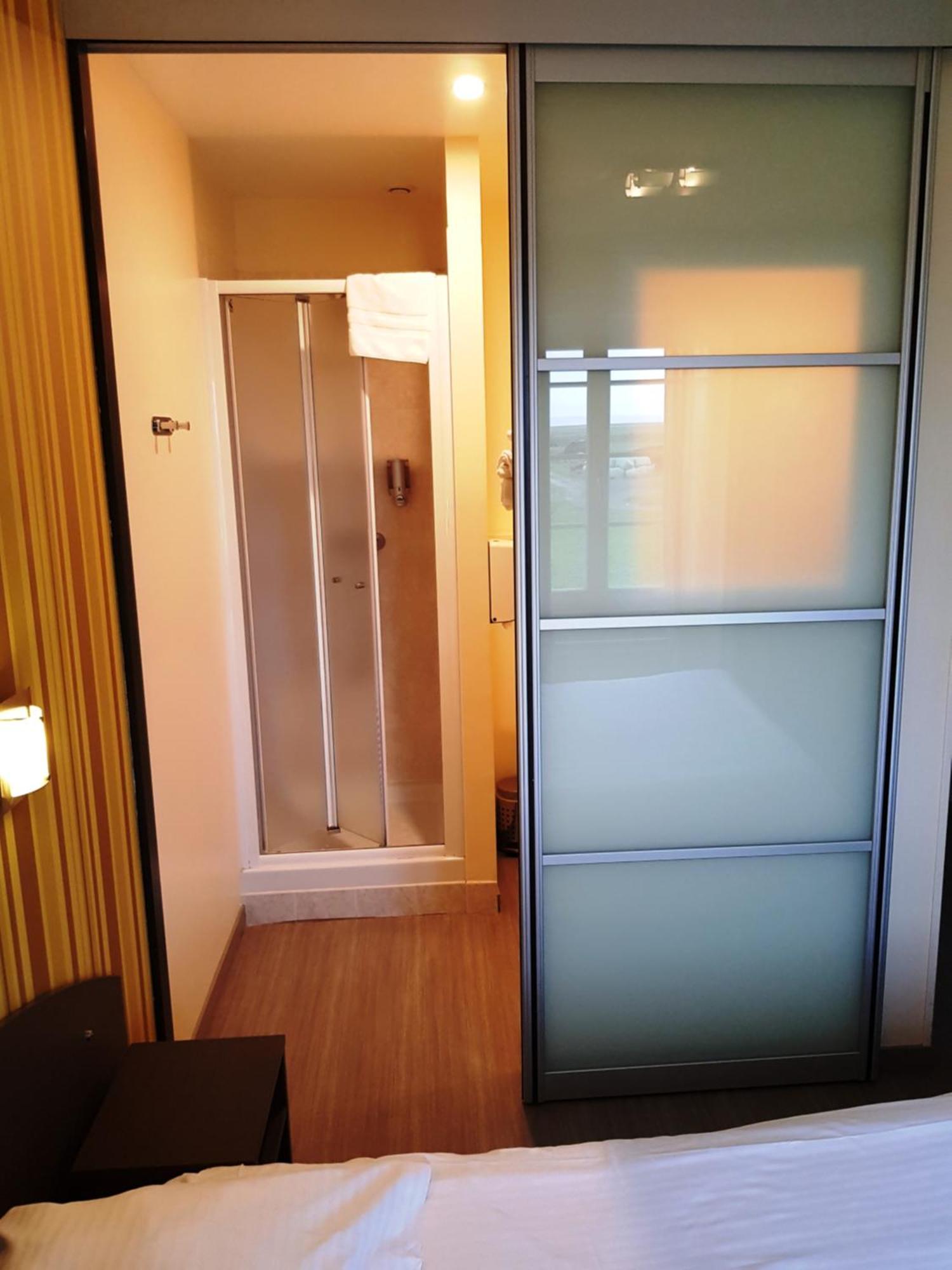 Double Room,1215396694:JPEG