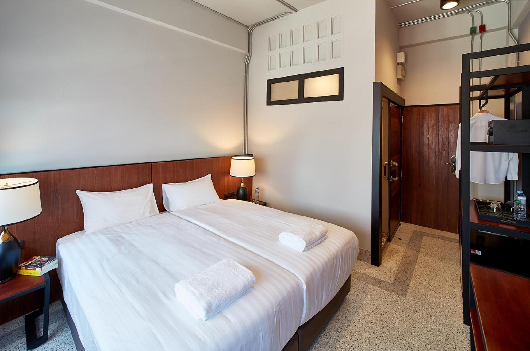 Standard Double Room,1215798310:JPEG