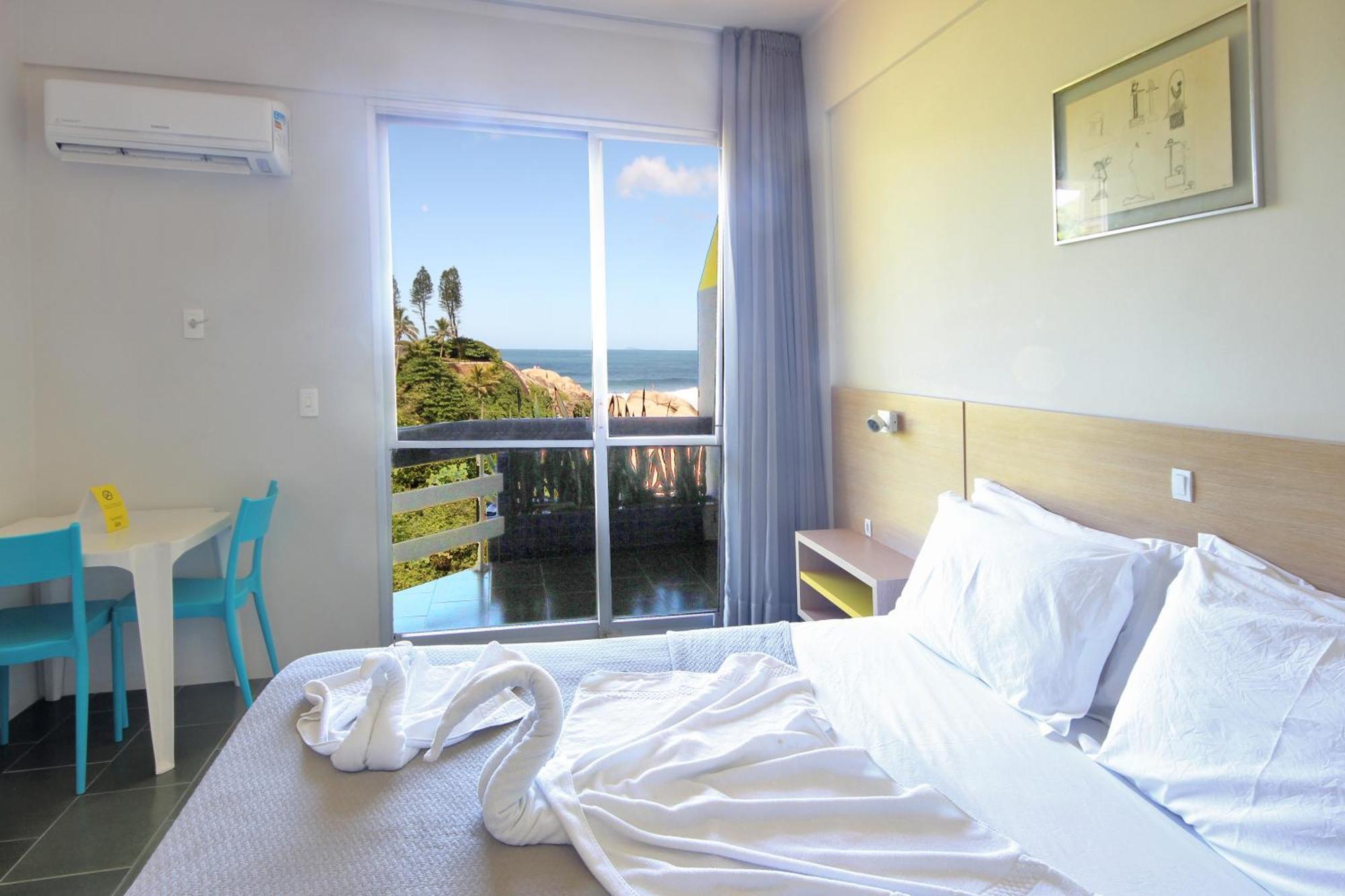 Deluxe Suite with Sea View,1553527780:JPEG