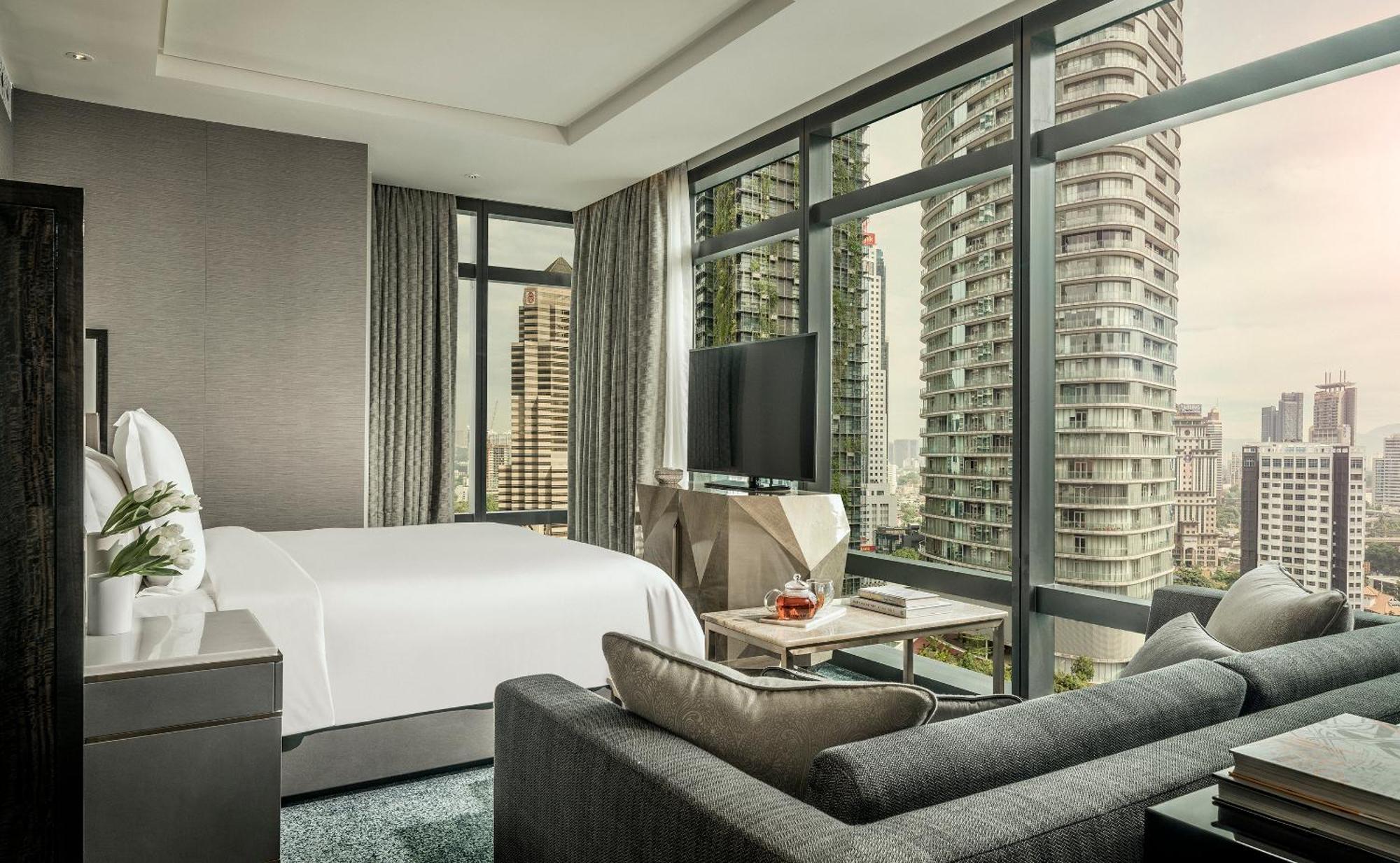 Kamer met Kingsize Bed en Uitzicht op de Stad