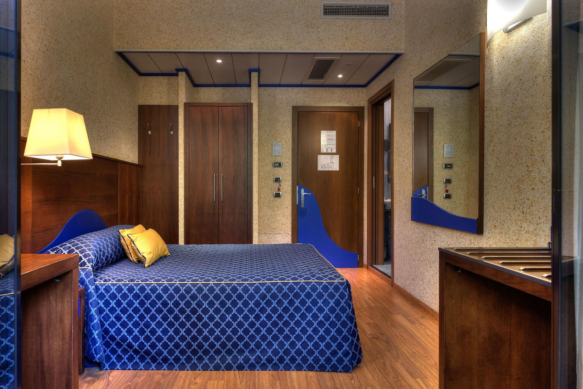 Superior Single Room,1227057380:JPEG