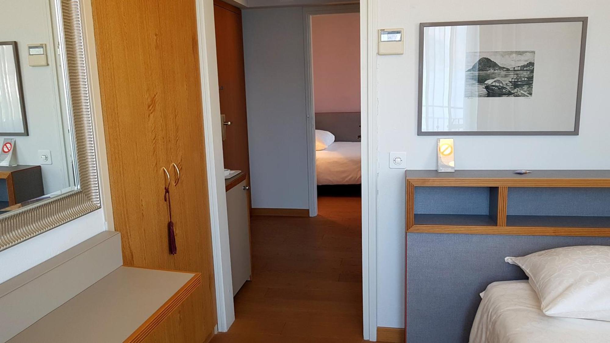 Two Connecting Single Rooms Lake View Balcony