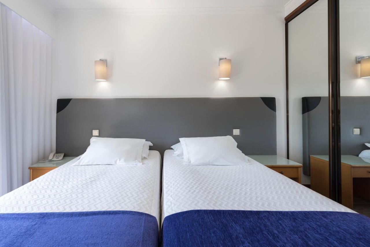 Quarto Twin Standard