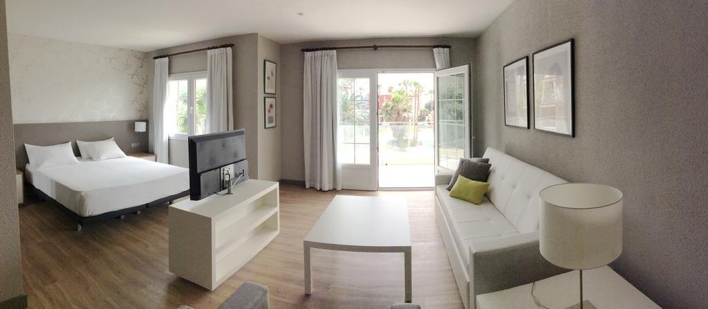 Superior Junior Suite,696459372:JPEG