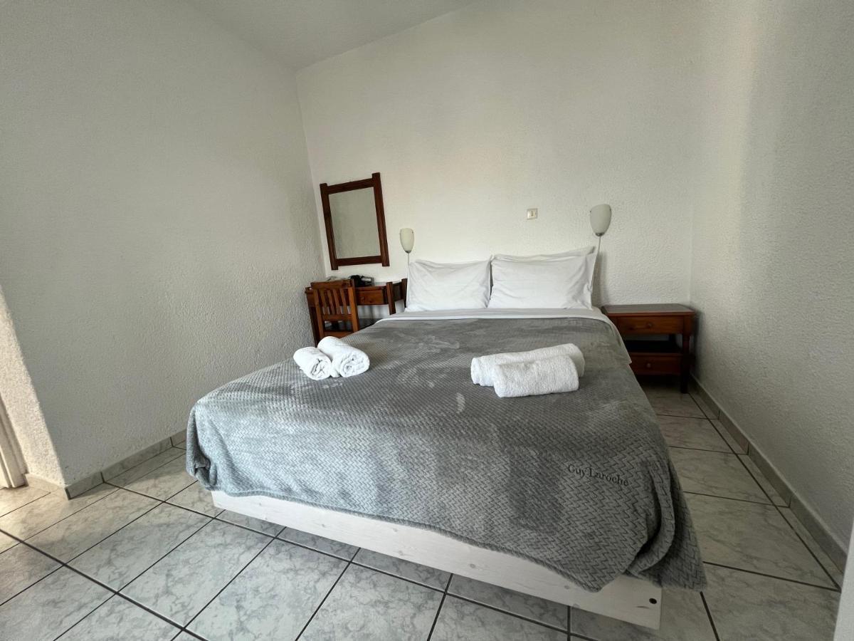 One-Bedroom Apartment Sea View